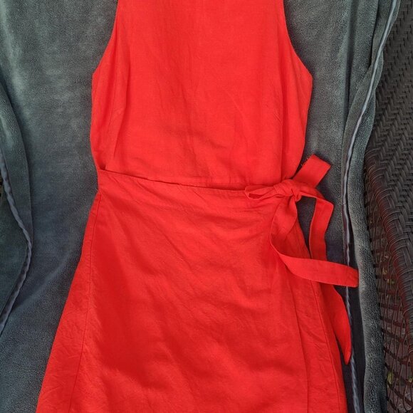 Flattering Ann Taylor Linen/Rayon Blend Wrap Dress - Picture 3 of 10